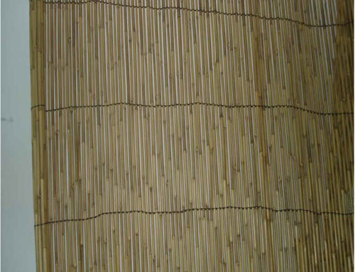 Backyard bamboo fence in natural color by hand made