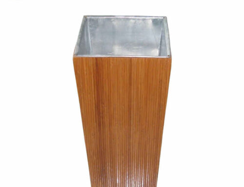 Garden use bamboo planter basket with metal liner